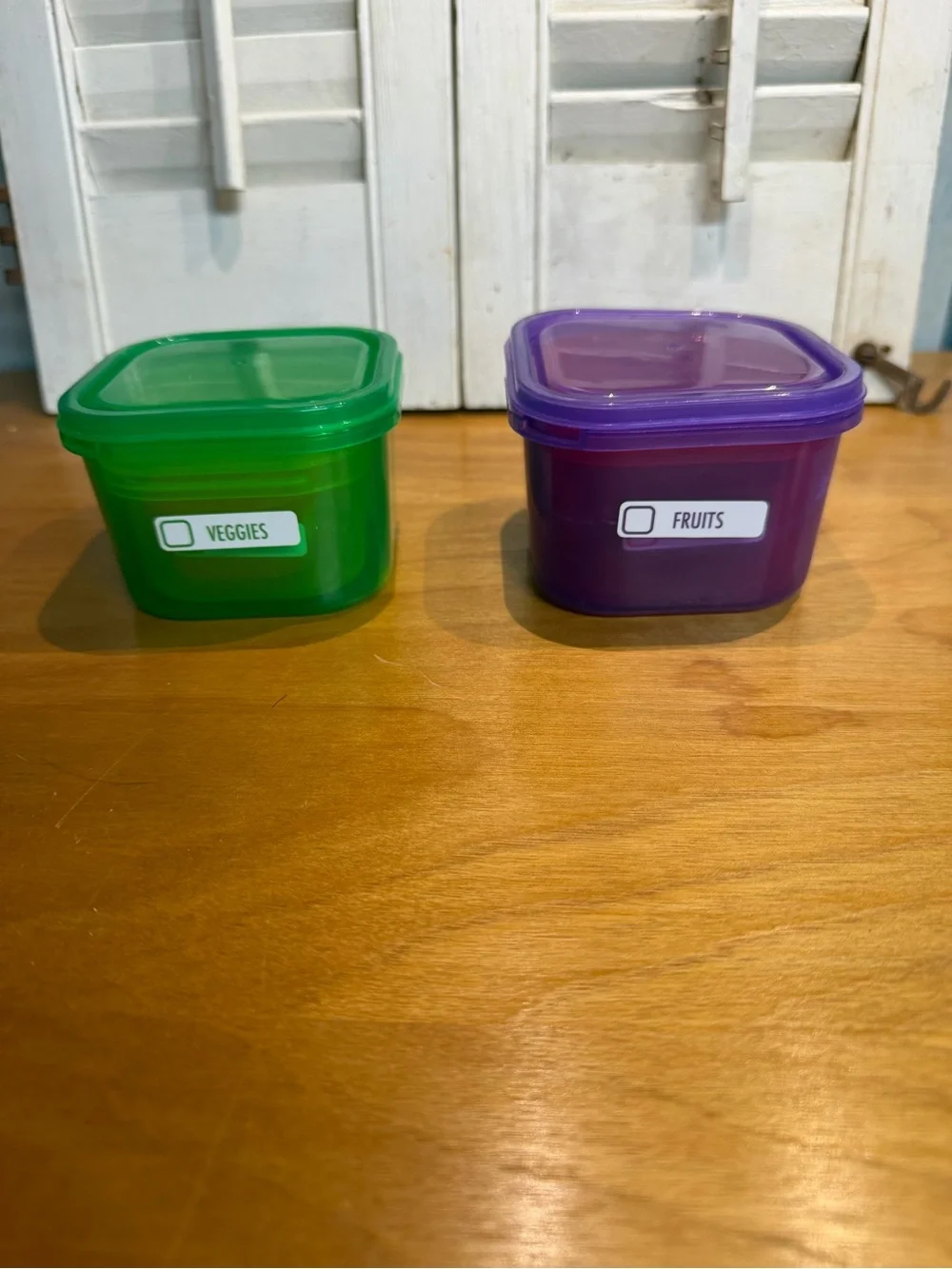 Colored Food portions control container set
